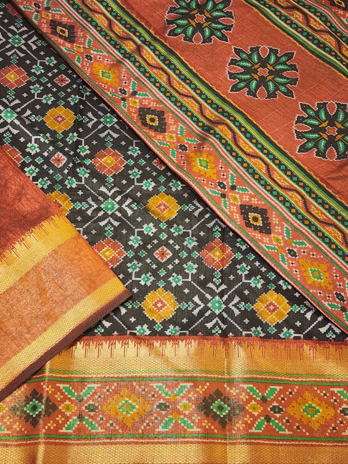 Black Multicolor - Noir Classic Patola